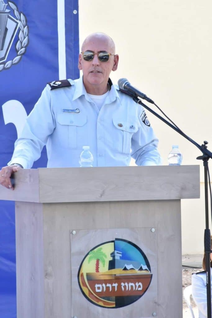 ד"ר משה אוחיון בתפקידו הקודם כמפקד מחוז דרום בשב"ס